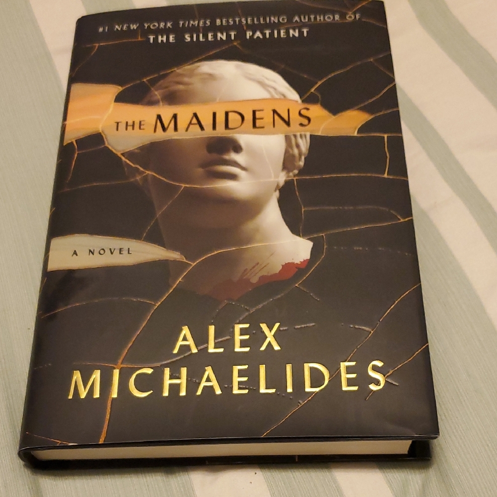 🎈The Maidens Hardcover Book By Alex Michaelides🎈